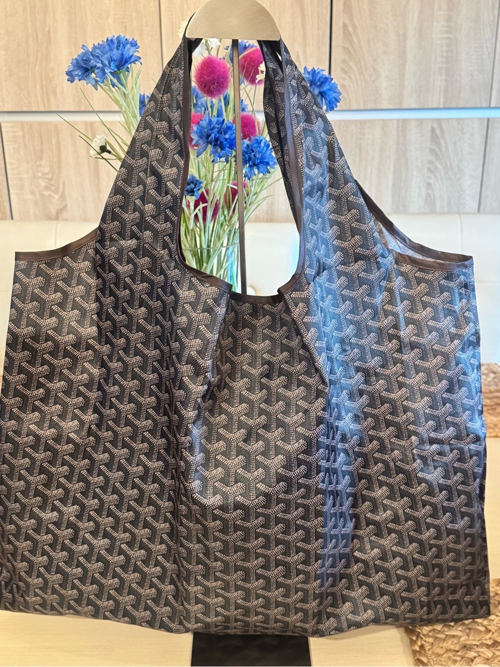 HUGE Chevron Travel/Beach/Shopping Tote Bag BLACK